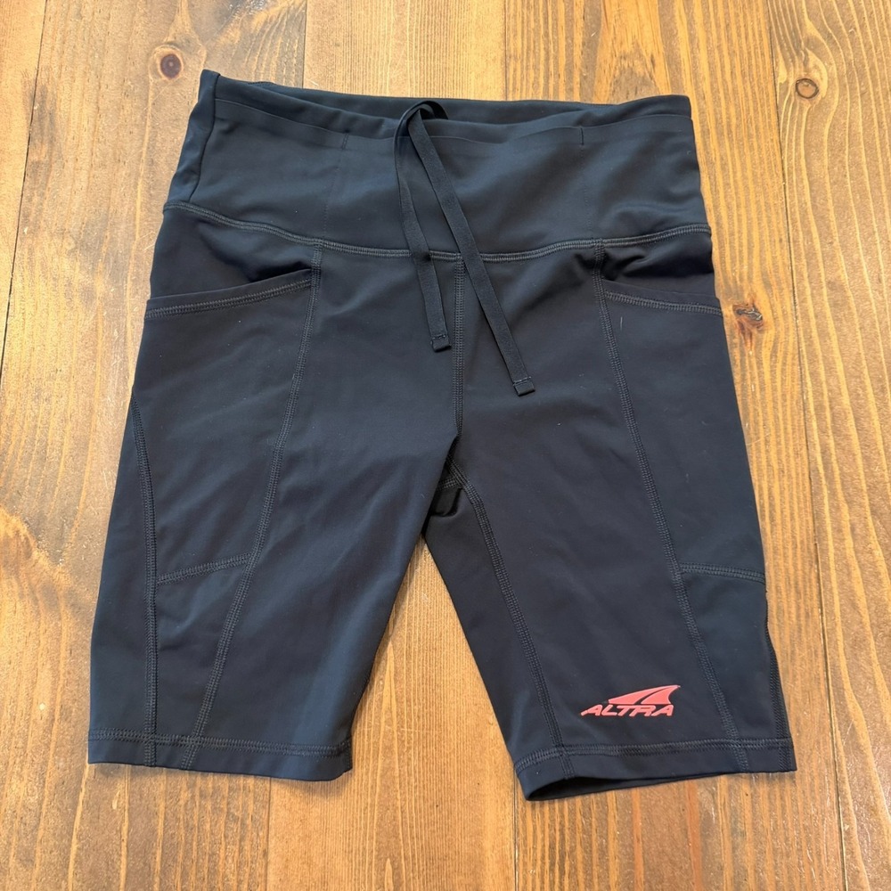 Altra Running Shorts Womens Small Half Tights Athletic Black Compression